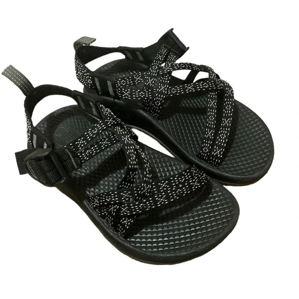 Like New - Chaco Ecotread Sandals - Hugs and kisses - size 11